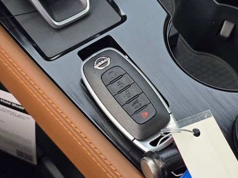 New 2026 Nissan Rogue Platinum AWD/4WD image 18