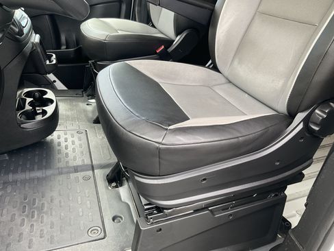 Used 2025 RAM ProMaster 2500 w/ Convenience Group FWD image 25