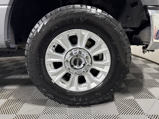 Used 2021 Ford F250 XLT AWD/4WD image 11