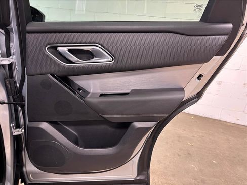 Used 2023 Land Rover Range Rover Velar R-Dynamic S image 41