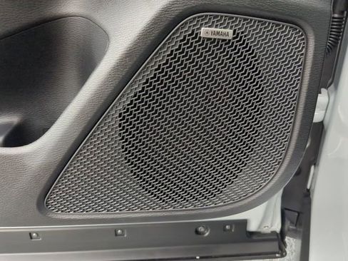 New 2026 Mitsubishi Outlander AWD image 22