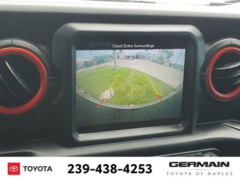 Used 2018 Jeep Wrangler Unlimited Sahara w/ Quick Order Package 24M Moab AWD/4WD image 26