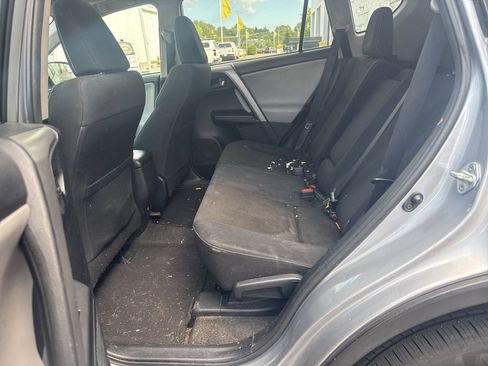 Used 2017 Toyota RAV4 XLE FWD image 27