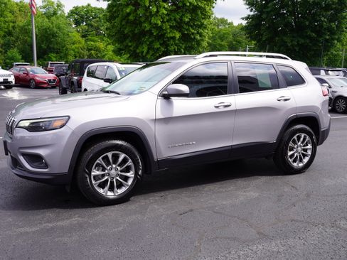 Used 2020 Jeep Cherokee Latitude Plus AWD/4WD image 9