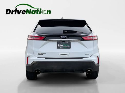 Used 2020 Ford Edge SE image 4