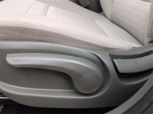 Used 2018 Kia Sportage LX image 13