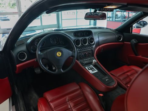 Used 1998 Ferrari 550 Maranello Coupe RWD image 9