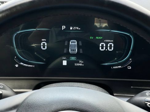 Used 2025 Kia Sportage EX AWD/4WD image 13