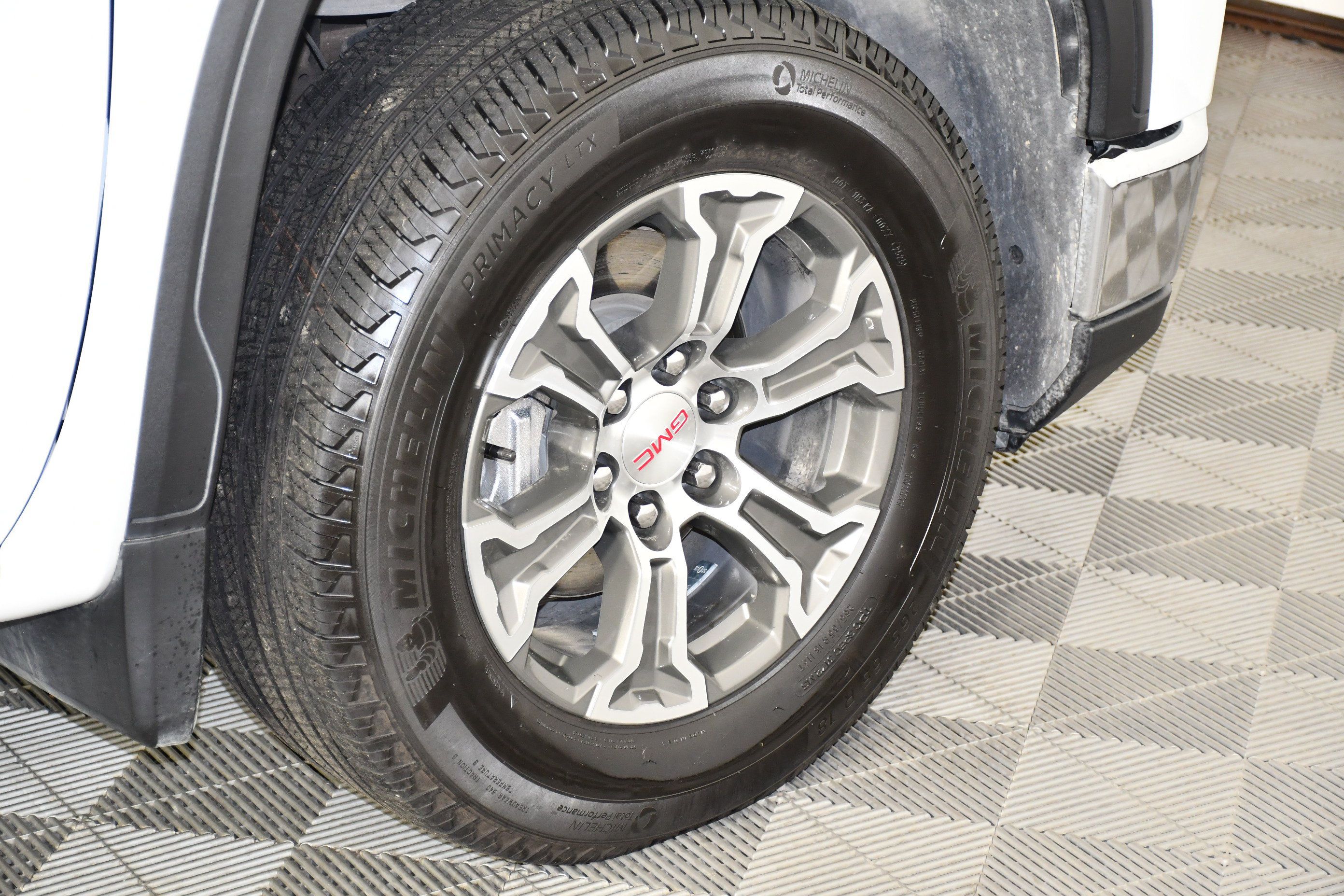 Used 2026 GMC Sierra 1500 SLT AWD/4WD image 41