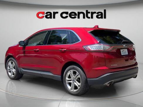 Used 2018 Ford Edge Titanium w/ Equipment Group 301A AWD/4WD image 3