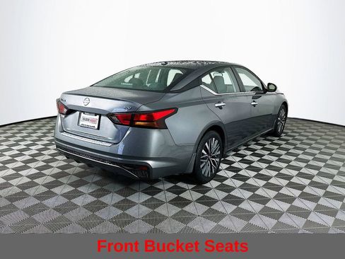 Used 2023 Nissan Altima 2.5 SV image 11