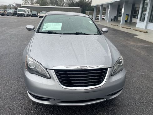 Used 2013 Chrysler 200 S image 5