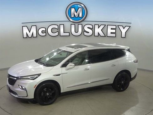 Certified 2023 Buick Enclave Essence w/ Experience Buick Package AWD/4WD image 1