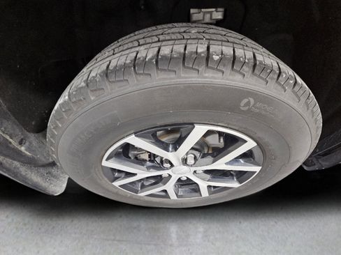 Used 2023 Jeep Grand Cherokee Limited image 34