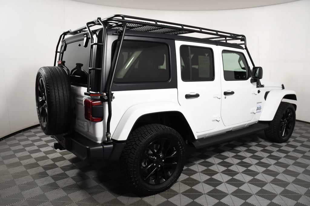 Used 2021 Jeep Wrangler Unlimited Sahara w/ Cold Weather Group AWD/4WD image 7