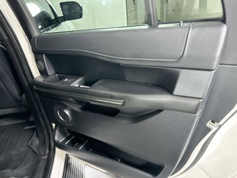 Used 2019 Ford Expedition Max XLT w/ Equipment Group 202A image 32
