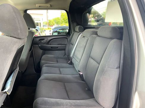Used 2009 Chevrolet Avalanche LS AWD/4WD image 10