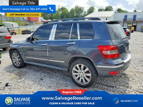 Used 2011 Mercedes-Benz GLK 350 4MATIC image 3