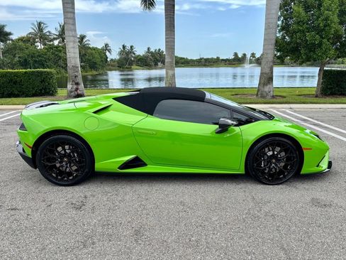 Used 2021 Lamborghini Huracan EVO RWD image 6
