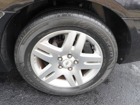 Used 2014 Chevrolet Impala LT w/ LT Sunroof Package image 37