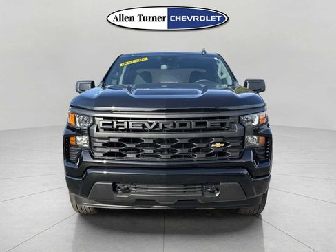 New 2026 Chevrolet Silverado 1500 Custom image 2