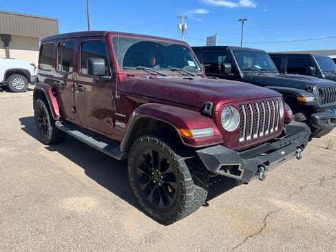 Used 2021 Jeep Wrangler Unlimited Sahara w/ Cold Weather Group AWD/4WD image 3
