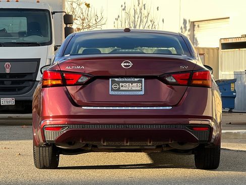 Certified 2023 Nissan Altima 2.5 SV image 5