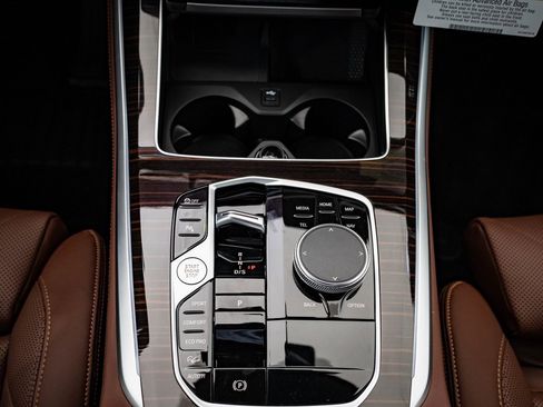 New 2026 BMW X5 xDrive40i w/ Climate Comfort Package image 40