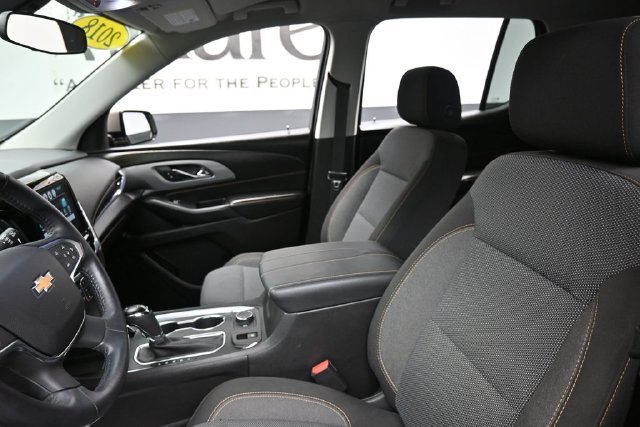 Used 2018 Chevrolet Traverse LT FWD image 17