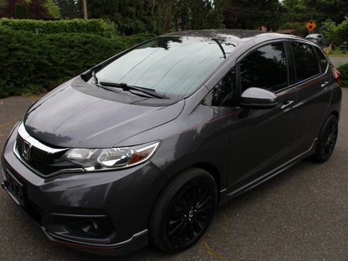 Used 2018 Honda Fit Sport image 1