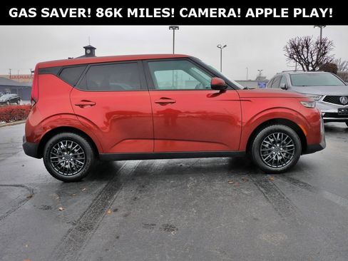 Used 2020 Kia Soul LX image 1