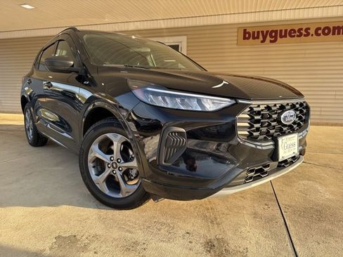 Used 2023 Ford Escape ST-Line w/ Tech Pack #1 image 2