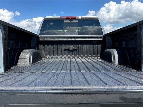 New 2025 Chevrolet Silverado 1500 LTZ w/ LTZ Premium Package AWD/4WD image 16