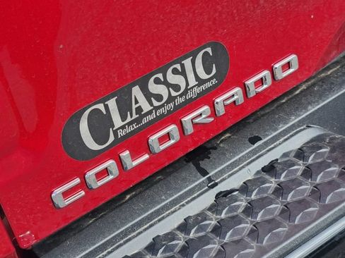 Used 2026 Chevrolet Colorado Trail Boss AWD/4WD image 12
