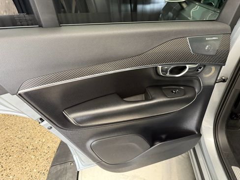 Used 2016 Volvo XC90 T6 R-Design w/ Vision Package image 23