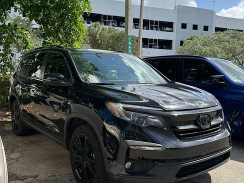 Used 2021 Honda Pilot Special Edition image 1