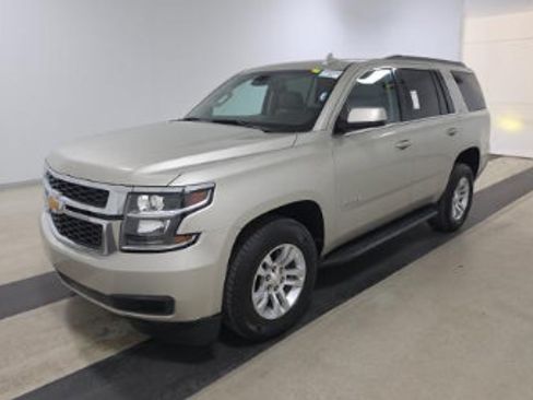 Used 2017 Chevrolet Tahoe LT RWD image 4