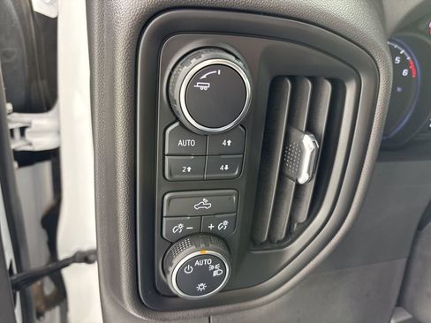 Used 2024 Chevrolet Silverado 1500 Custom Trail Boss w/ LPO, Dark Essentials Package image 26