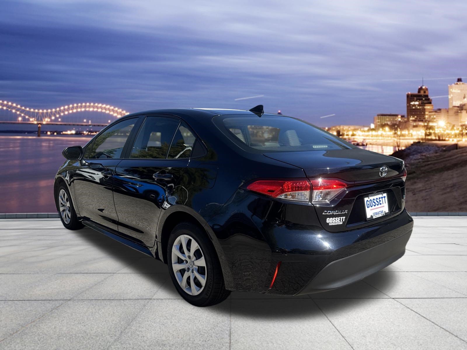 Used 2026 Toyota Corolla LE FWD image 3