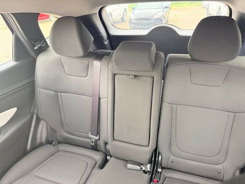 Used 2022 Hyundai Tucson SEL FWD image 16