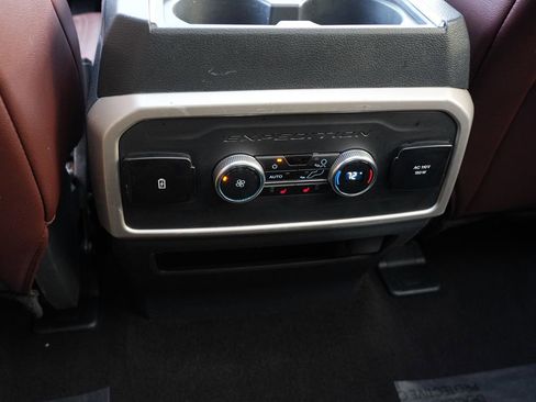 Used 2023 Ford Expedition Limited image 27