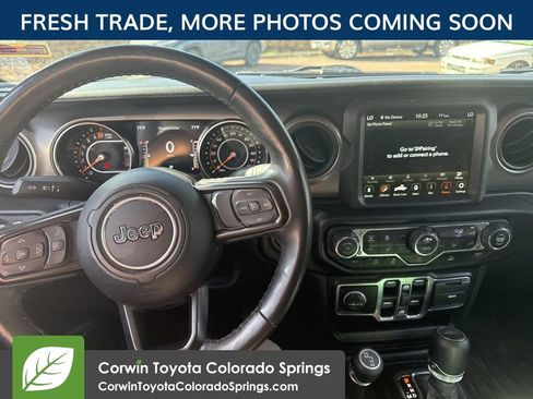 Used 2022 Jeep Gladiator Sport image 11