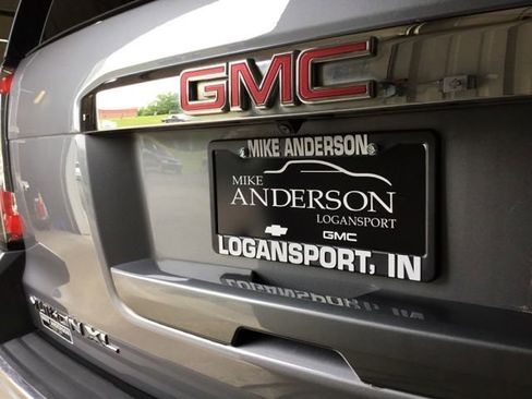 Used 2018 GMC Yukon XL Denali w/ Open Road Package AWD/4WD image 17