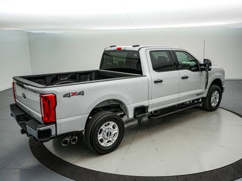 New 2026 Ford F250 XLT image 5