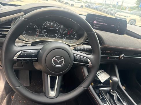 Used 2025 MAZDA MAZDA3 Carbon AWD/4WD image 8
