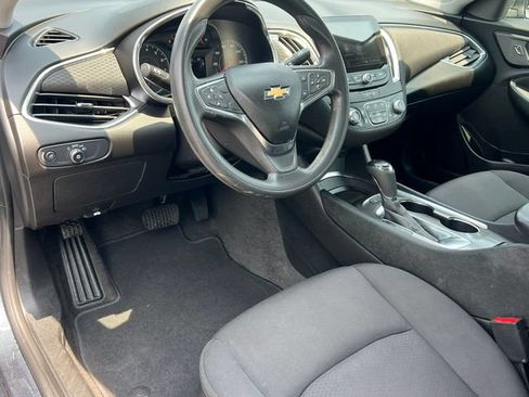 Used 2020 Chevrolet Malibu LT FWD image 15