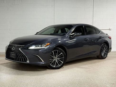 Used 2022 Lexus ES 350 w/ Premium Package image 2