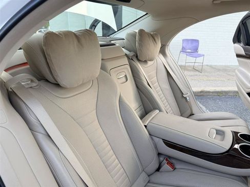 Used 2017 Mercedes-Benz S 550 4MATIC Sedan image 17