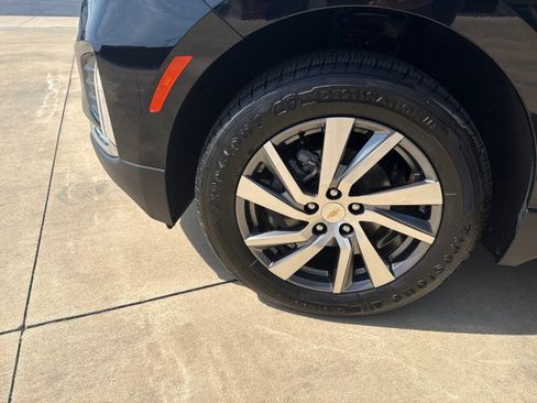 Used 2024 Chevrolet Equinox Premier image 12