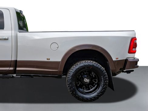 Used 2019 RAM 3500 Limited image 12